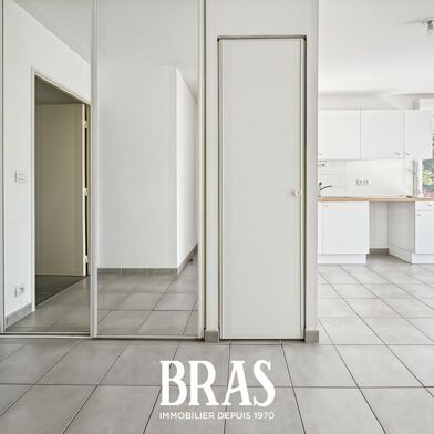 Appartement 3 pièces 215000 €