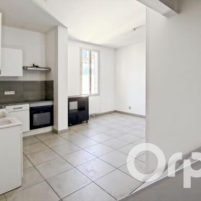 Appartement 4 pièces 136000 €
