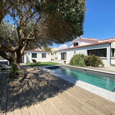 Maison 4 pièces 699000 €