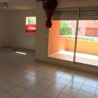 Appartement 2 pièces 818 €