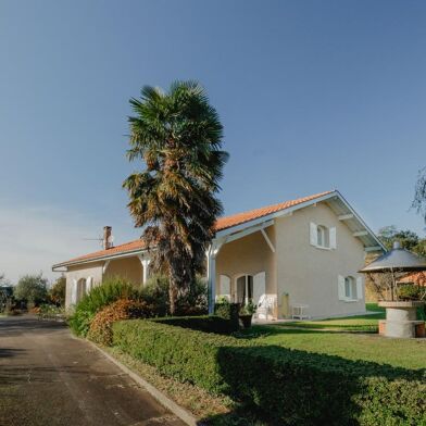 Maison 5 pièces 737000 €