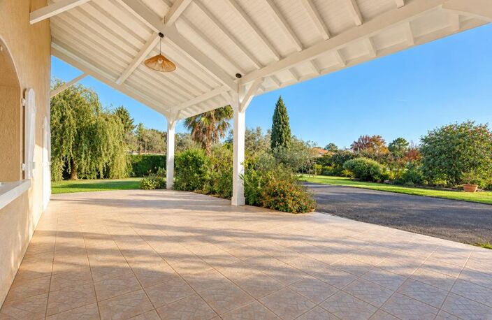 Maison de 200 m², beaux espaces, 4 chambres, grand bureau et mezzanine, beau terrain — photo 3