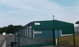 Commerce  28 m² à louer à Monnaie (37380)