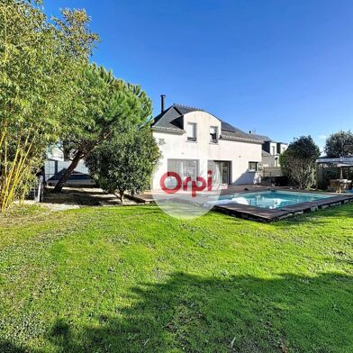 Maison 5 pièces 611325 €