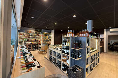 Commerce 3 pièces 238274 €