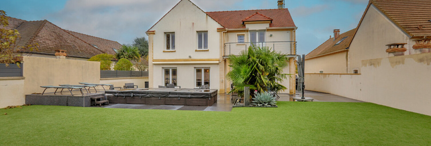 Maison 7 Pièces 240 m² à vendre à Villaines-sous-Bois (95570)