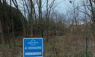 Terrain  1415 m² à vendre à Puy-Guillaume (63290)