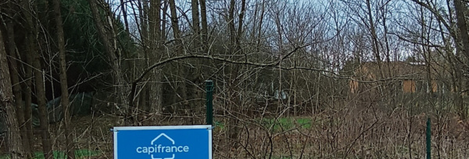 Terrain  1415 m² à vendre à Puy-Guillaume (63290)