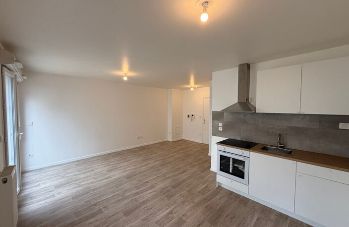Charmant studio refait à neuf avec terrasse et parking – Éragny-sur-Oise (rue des Charmilles) — photo 5