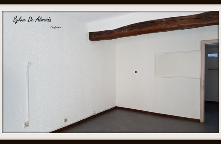 Maison de village 165 m² avec locaux commerciaux à vendre BAGE LE CHATEL (01) cour et appartement — photo 3
