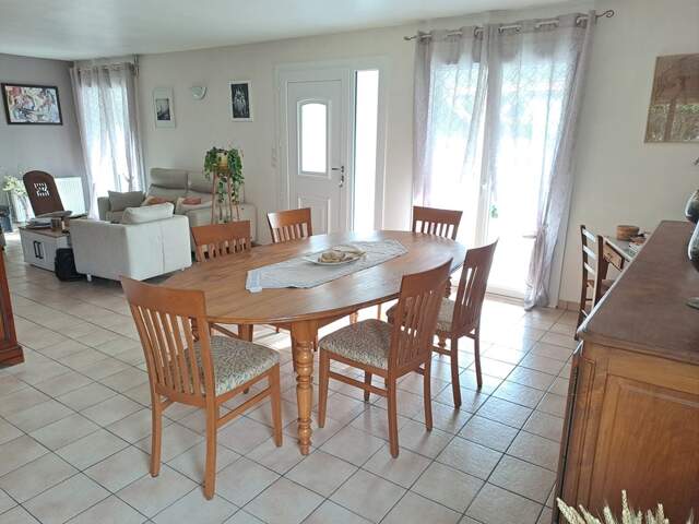Maison de plain pied, 4 chambres- SAINT LOUBES (33) — photo du bien