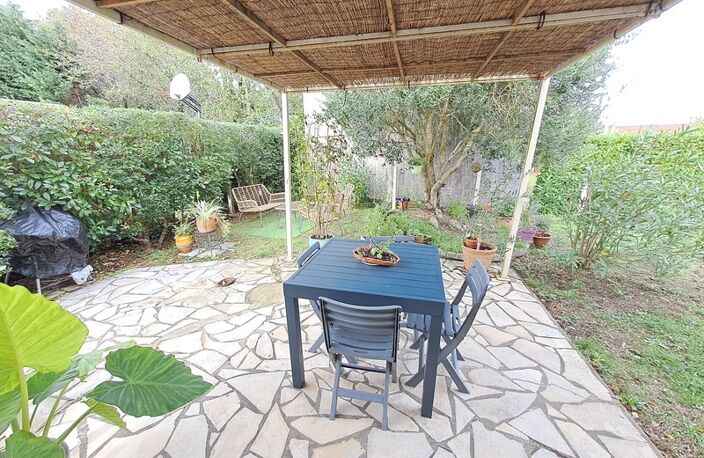 Maison de plain pied, 4 chambres- SAINT LOUBES (33) — photo 2