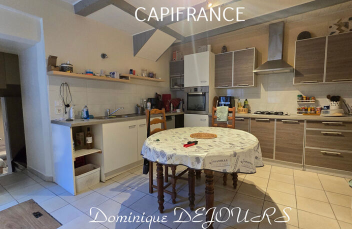 ARDECHE – Vallée de l’Eyrieux : Charmante maison au coeur du village de St Fortunat - Belle Rénovation - Prêt à Habiter! — photo 3