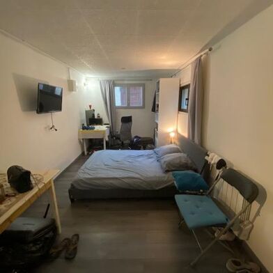 Appartement 1 pièces 700 €