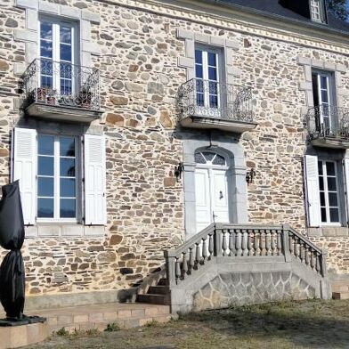 Appartement 3 pièces 770 €