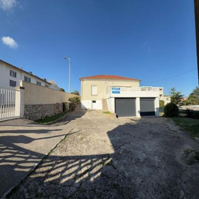 Maison 5 pièces 1330 €