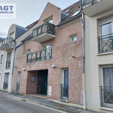 Appartement 4 pièces 905 €