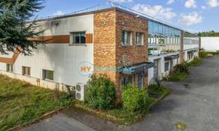 Local industriel  430 m² à louer à Les Ulis (91940)