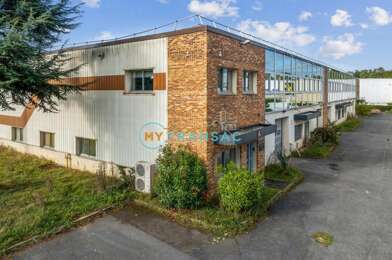Local industriel  3798 €
