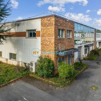 Local industriel  3798 €
