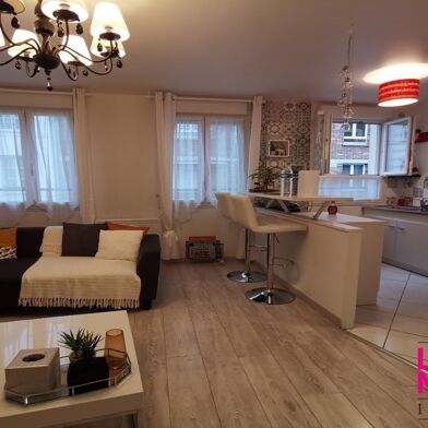 Appartement 3 pièces 590 €