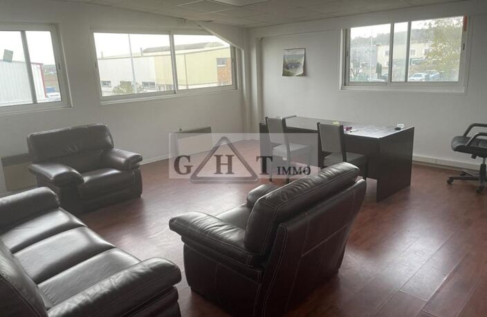 BATIMENT INDEPENDANT A LA LOCATION — photo 2