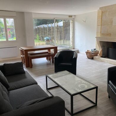 Appartement 4 pièces 1628 €