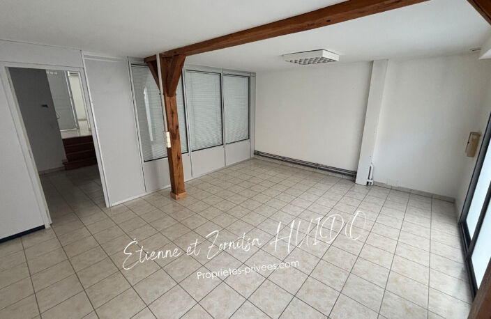 Baisse de prix ? Immeuble de rapport en centre-ville d'Issoudun 7 pièce(s) 146 m2 — photo 2