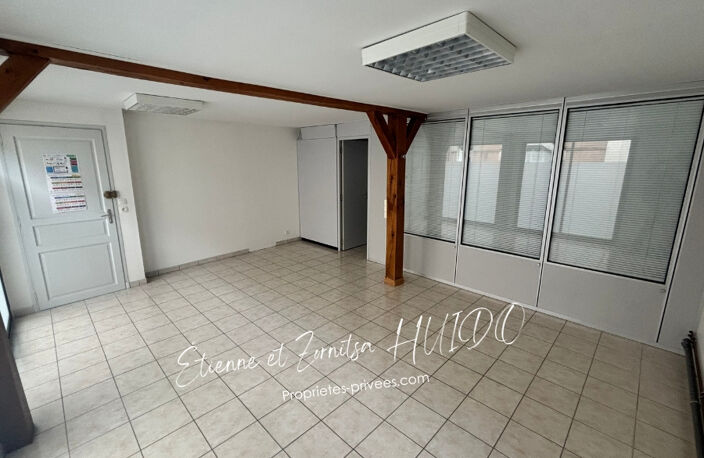 Baisse de prix ? Immeuble de rapport en centre-ville d'Issoudun 7 pièce(s) 146 m2 — photo 3
