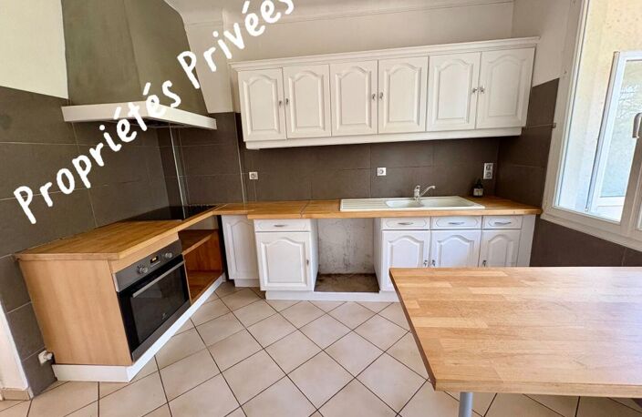 Maison  11 pièce(s) 125483 m2 — photo 2