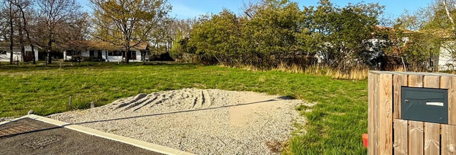 Terrain  773 m² à vendre à Hourtin (33990)