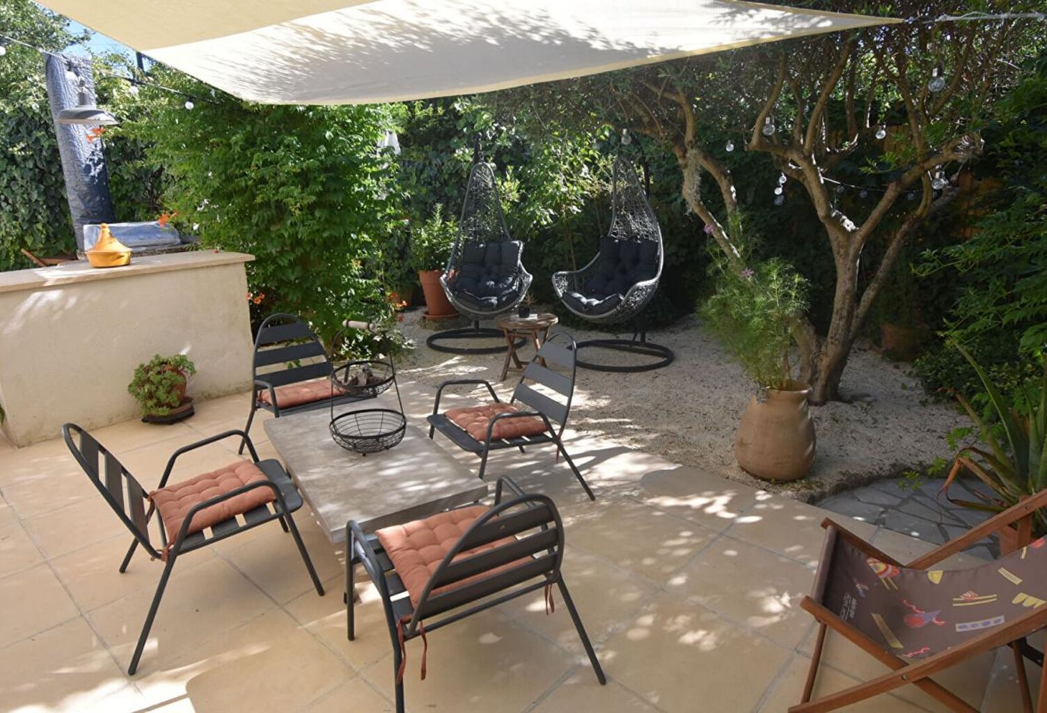 Mas rénové avec piscine intérieur et annexe — photo 1
