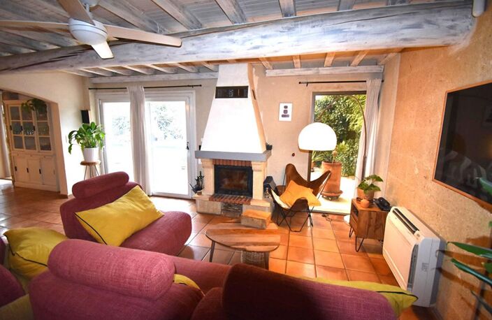 Mas rénové avec piscine intérieur et annexe — photo 5
