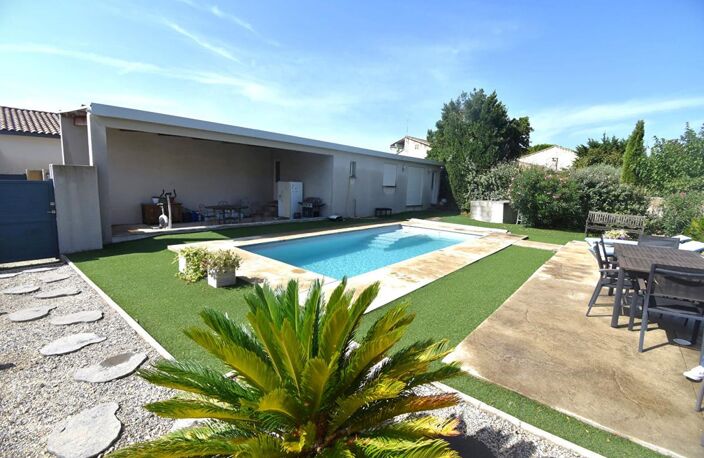 Maison Moderne avec maisonnette et piscine — photo 4