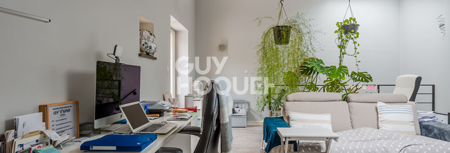 Appartement 8 Pièces 223 m² à vendre à Porte des Pierres Dorées (69400)