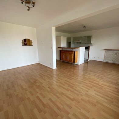 Appartement 4 pièces 670 €