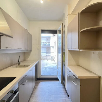 Appartement 4 pièces 210000 €