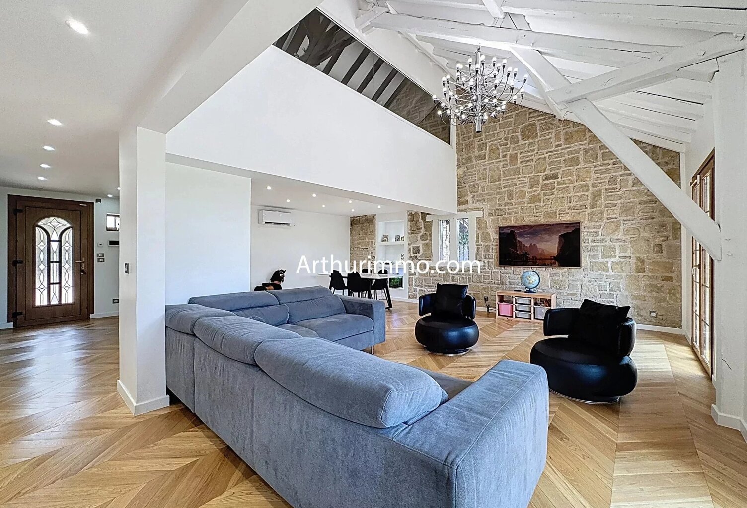 Maison d'exception en pierre de Bourgogne — photo 1