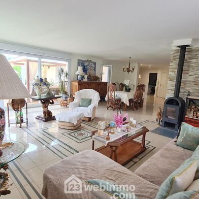 Maison 8 pièces 598500 €