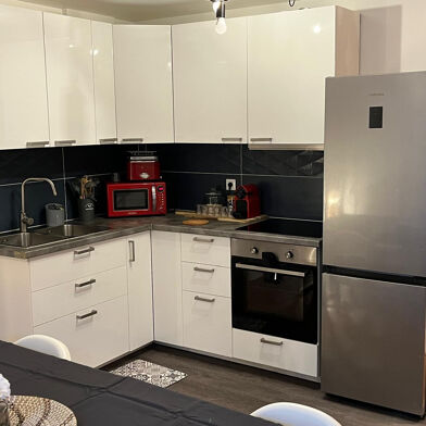 Appartement 5 pièces 2000 €