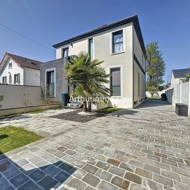 Maison 8 pièces 739000 €