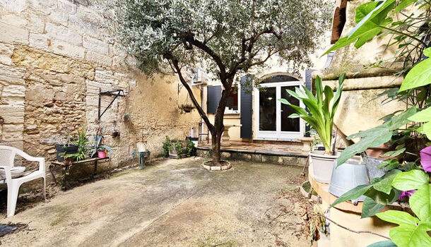 Maison de Village  3 pièces  à vendre Saint-Gilles 30800