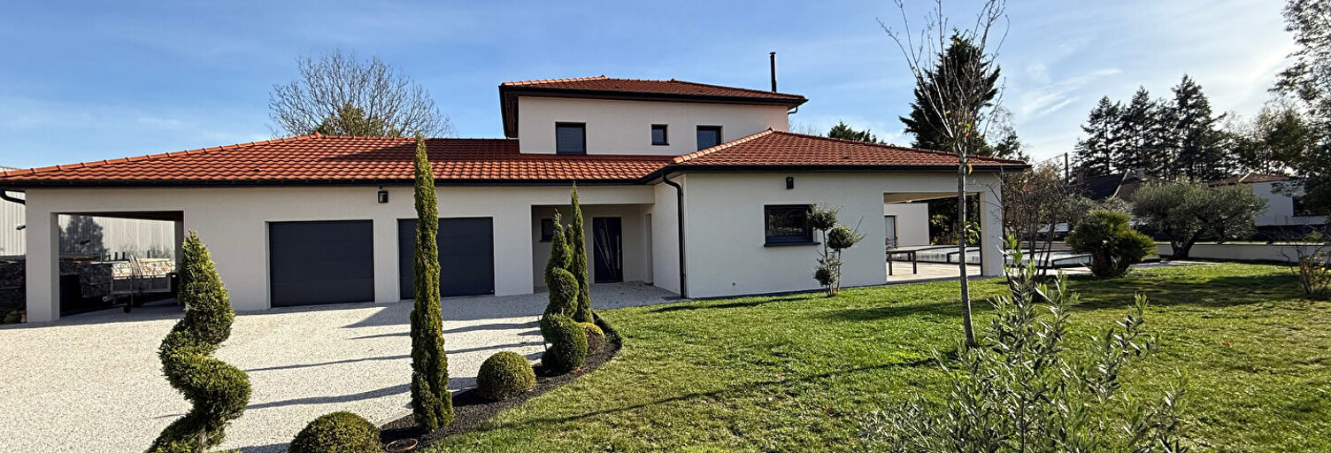 Maison 7 Pièces 158 m² à vendre à Renaison (42370)