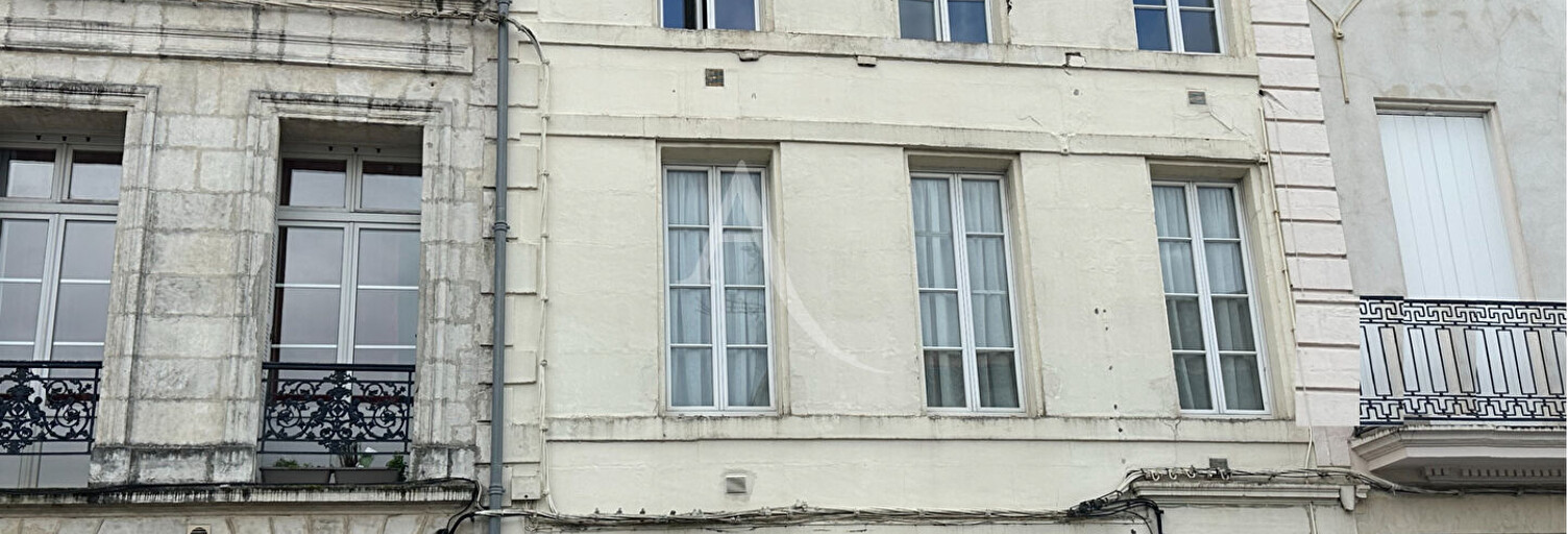 Immeuble  330 m² à vendre à Rochefort (17300)