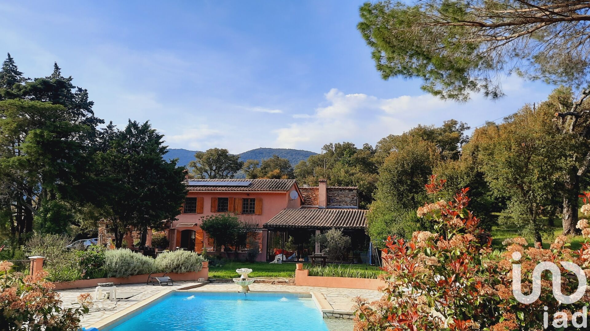 Bormes-Les-Mimosas - 248m² - 8p. - 5ch.