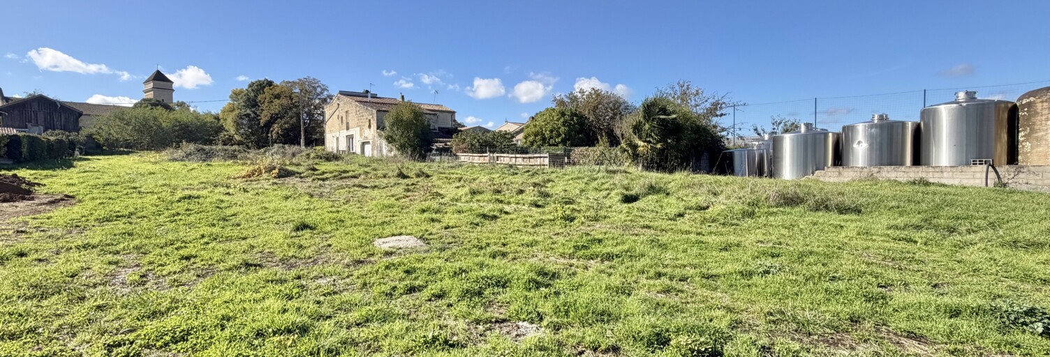 Terrain  916 m² à vendre à Saint-Germain-du-Puch (33750)