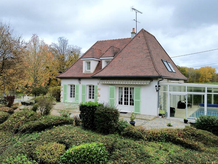 Grande propriété à acheter proche Saint Florentin — photo 1