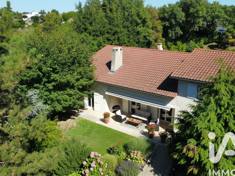 Vente Maison d'architecte 7 pièces — photo 1