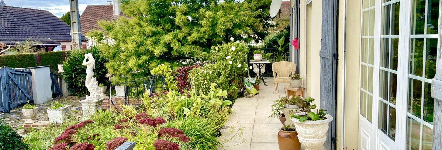 Maison 8 Pièces 240 m² à vendre à Oissel-sur-Seine (76350)