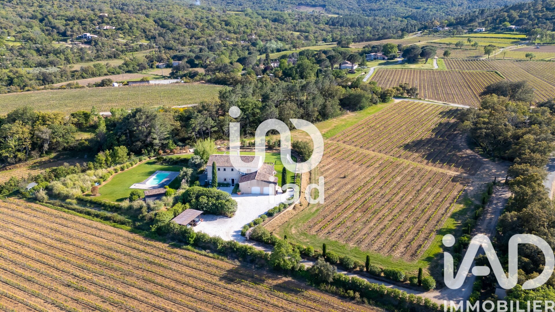 Cogolin - 250m² - 6p. - 5ch.